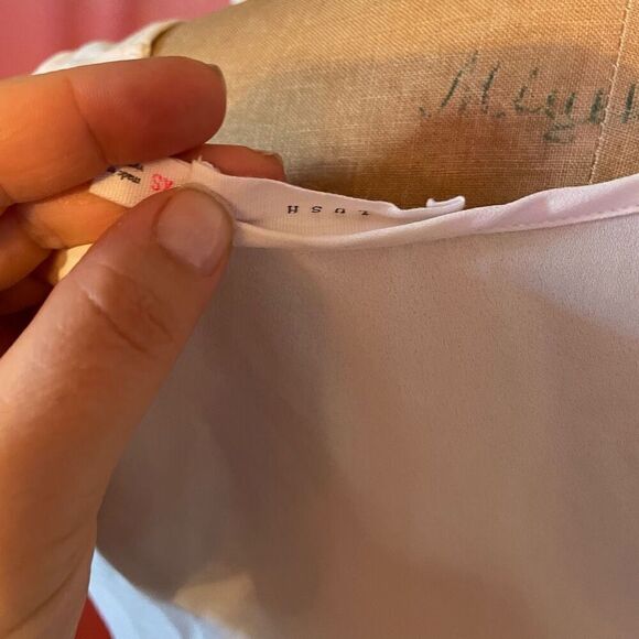 LUSH | white sleeveless blouse XS - Picture 4 of 5